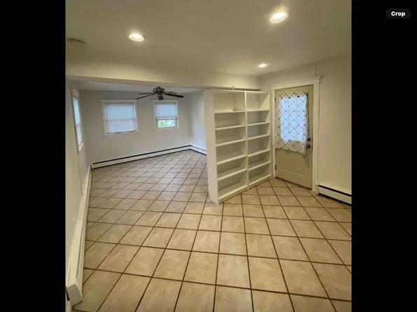 (undisclosed Address), East Meadow, NY 11554