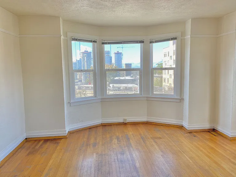 St Florence Apartments — Photo 5