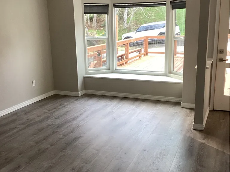 2752 NE Reef Ave — Photo 18