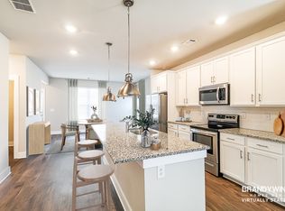 Suwanee Square, Suwanee, GA 30024