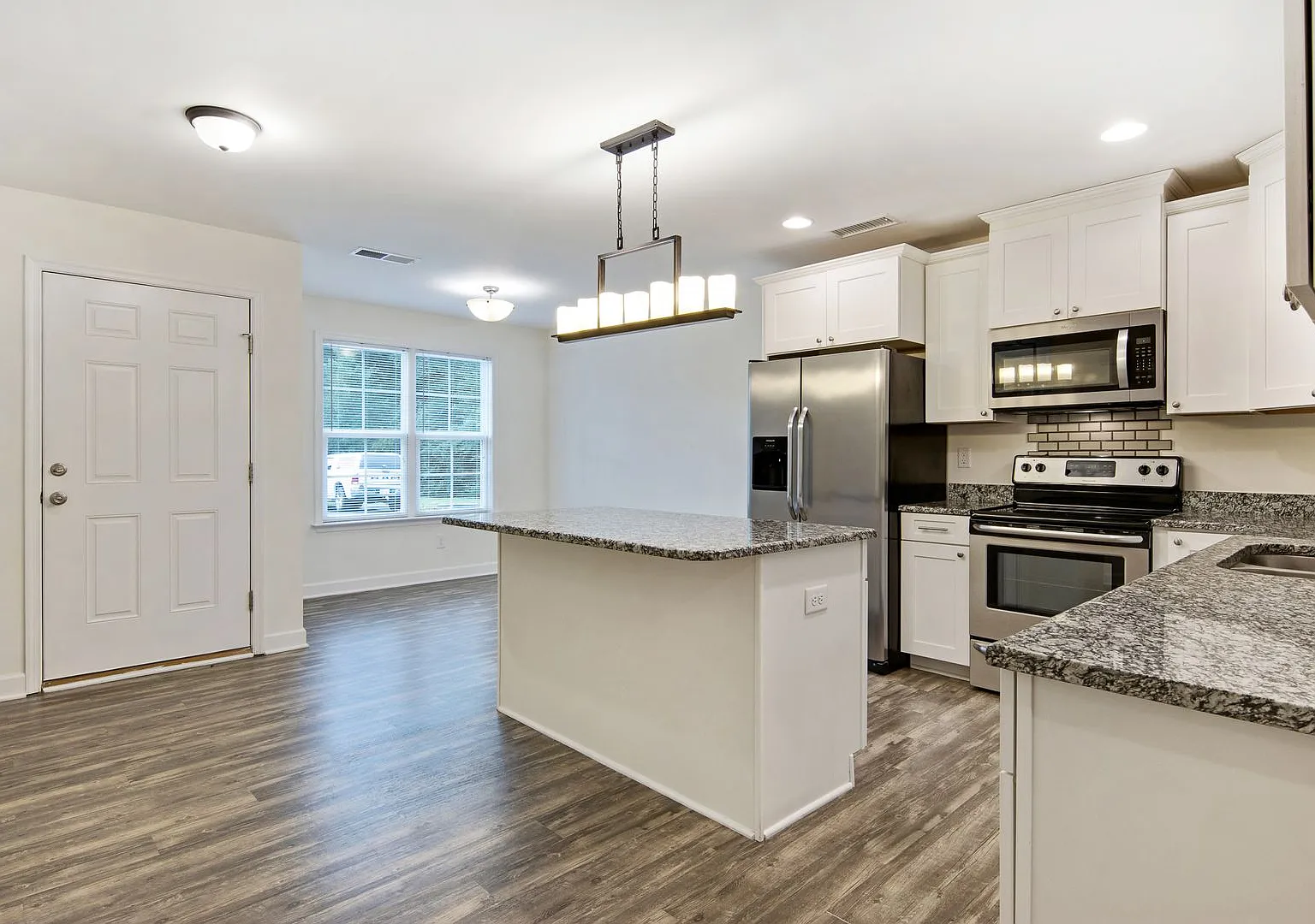 Townhomes Right Off Campbell Campus! — Photo 4