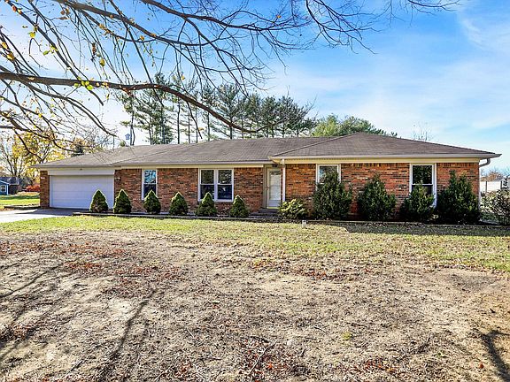 2nd image of 1426 Westwind Dr