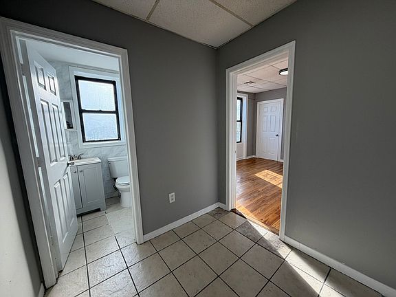 5th image of 53 Milford Ave #17E