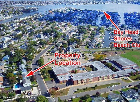 4th image of 2031 Riviera Pkwy