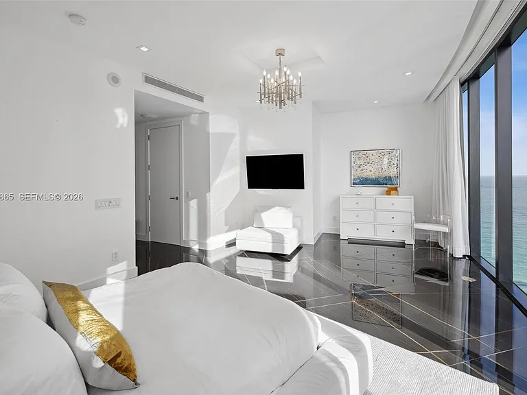 18555 Collins Ave #2601 — Photo 28