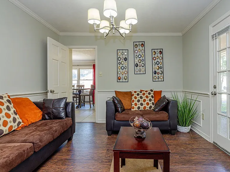 111 Squirrel Hill Dr — Photo 6