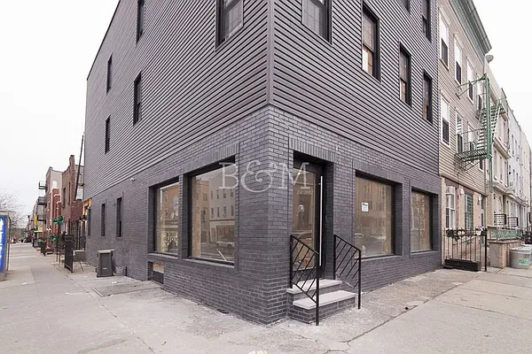 Rented by Brick&Mortar | media 22