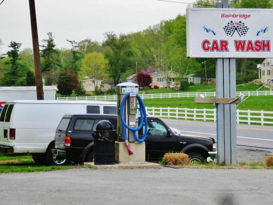 2nd image of 2143 River Rd