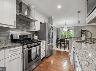 7460 Fountain Head Dr, Annandale, VA 22003