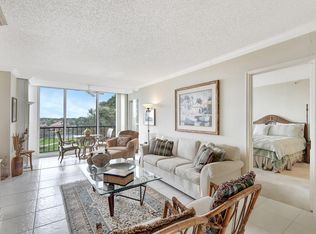 6895 Willow Wood Dr APT 1051, Boca Raton, FL 33434