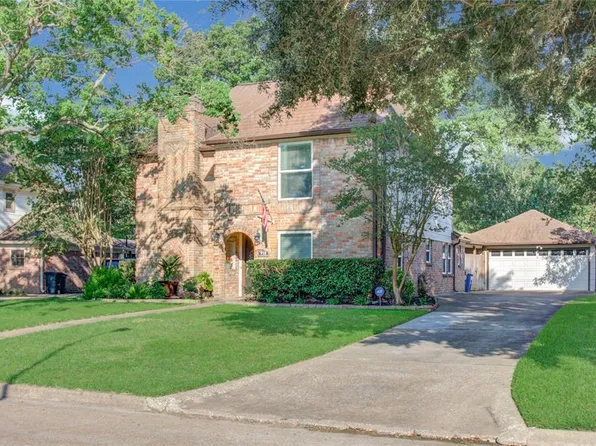 910 Crossfield Drive, Katy, TX 77450