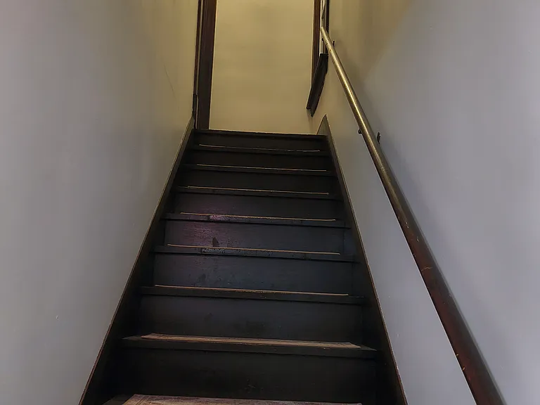 1440 Larchmont Ave #UPPER — Photo 4
