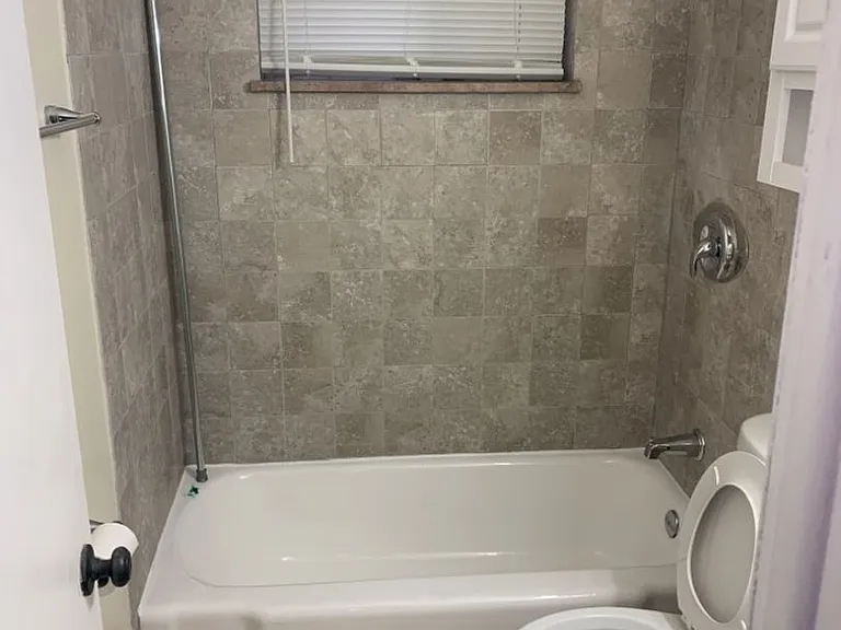 Holston Apartments — Photo 65