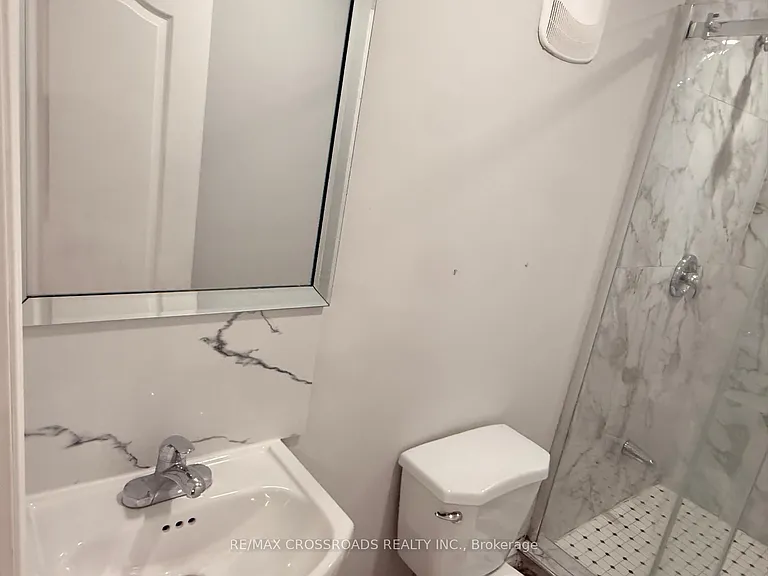 23 Burnview Cres — Photo 11