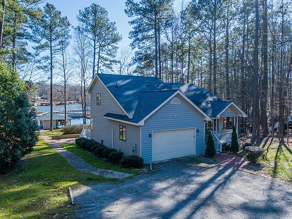 3rd image of 520 Timber Creek Dr