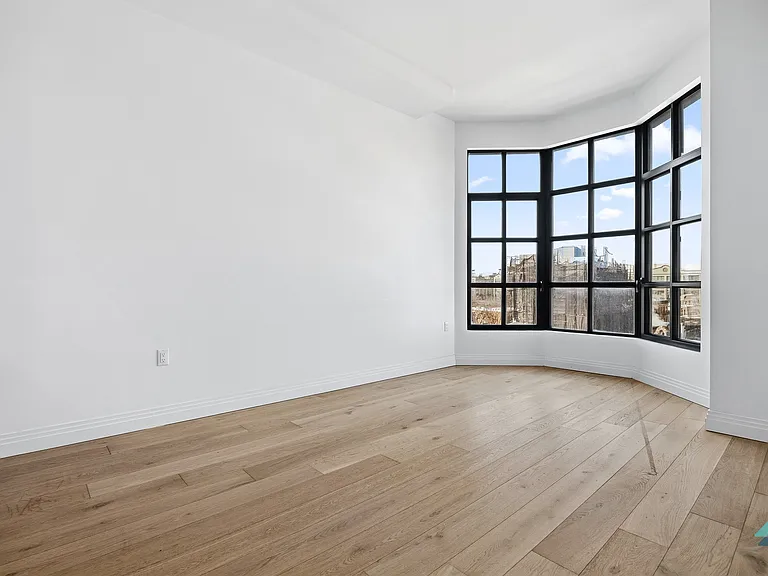 875 4th Ave #706 — Photo 6