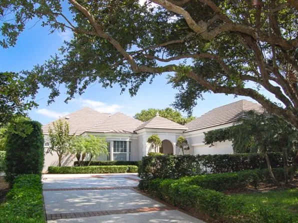 161 Coquille Way, Indian River Shores, FL 32963