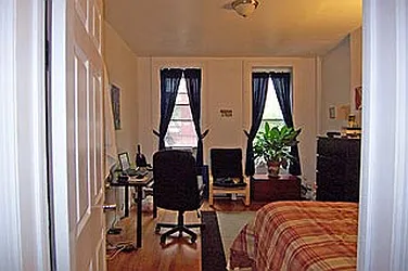 Rented by R New York