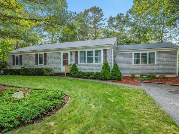 69 Greenbrier Lane, Hyannis, MA 02601