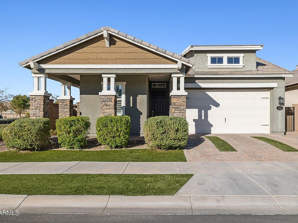 1st image of 2720 S CHATSWORTH --