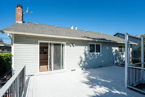 21913 Vernetti Way Photo 1