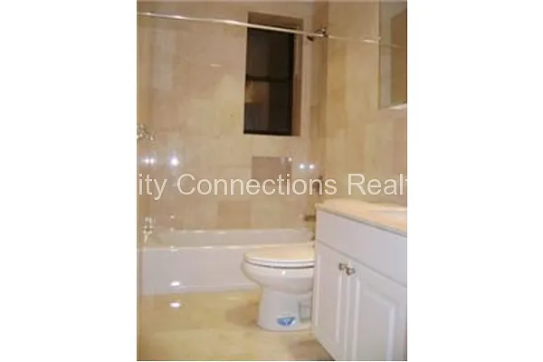 Rented by City Connections Realty | media 44