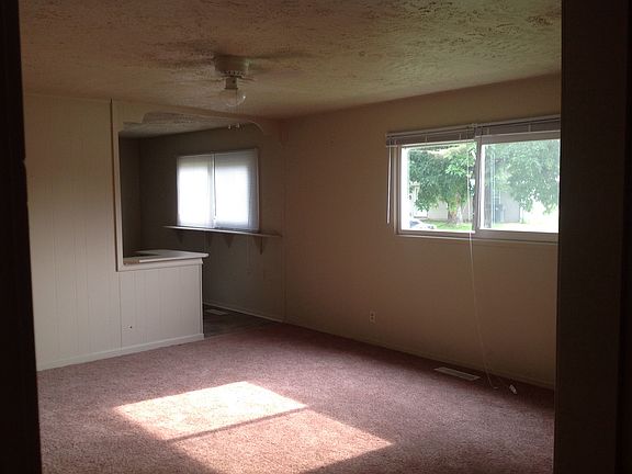 2nd image of 3426 N Lynhurst Dr