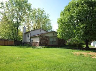 8913 Royal Meadow Dr, Indianapolis, IN 46217
