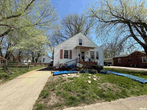 1914 S 16th St, Springfield, IL 62703