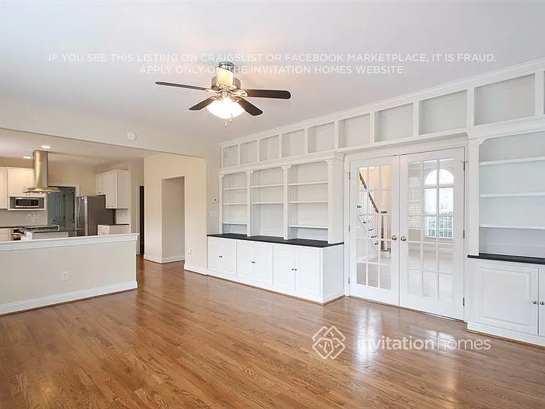 5633 Legacy Cir — Photo 5