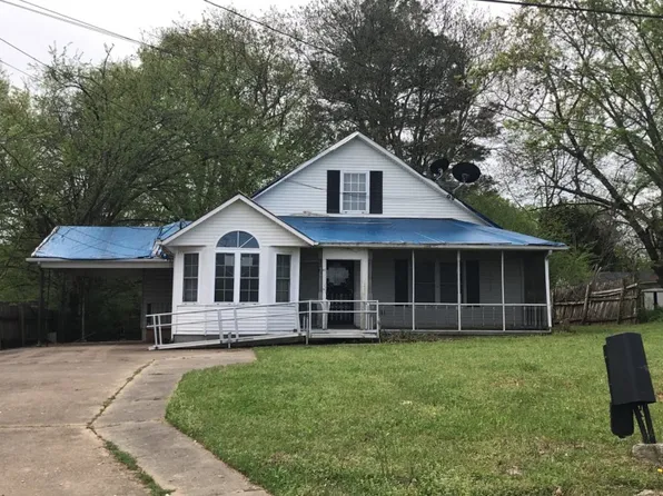 213 Ash Ave, Covington, TN 38019