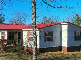 1582 Robinson Town Rd, Cassatt, SC 29032