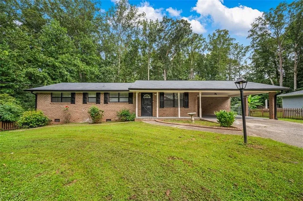 5 bed, 3.0 bath, 2085 sqft, $5,500 — Photo 1