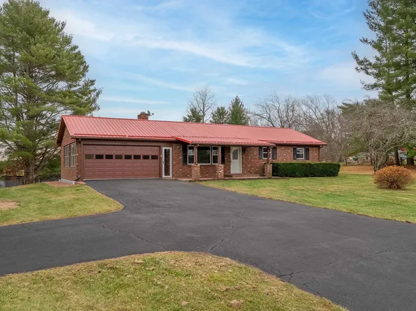 1753 Rescue Rd, Austinville, VA 24312