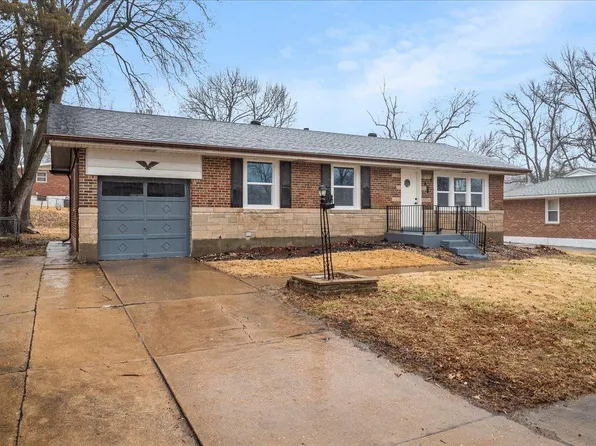 1339 Fargo Dr, Saint Louis, MO 63135