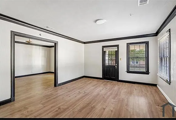 3 bed, 2139 sqft, $1,600 — Photo 3