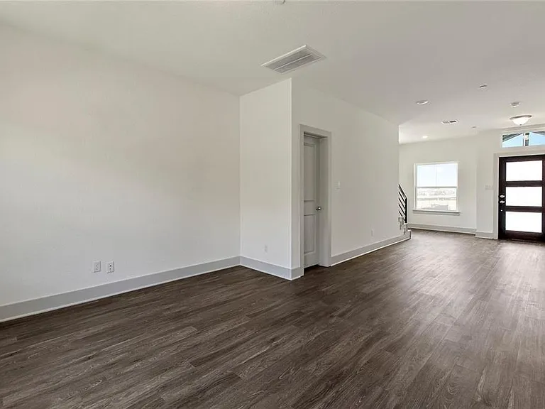 2140 Local Rebel Loop — Photo 15