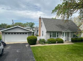 8806 W 85th Pl, Justice, IL 60458