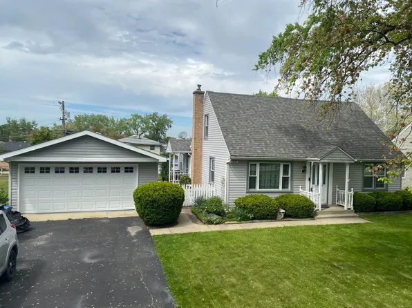 8806 W 85th Pl, Justice, IL 60458