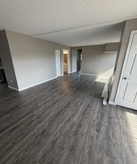 Beacon Point Apartments — Photo 35