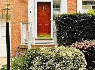 1247 Wild Hawthorn Way, Reston, VA 20194