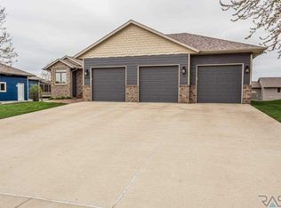 2325 Ivy Cir, Tea, SD 57064