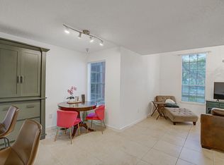 1011 Crystal Way APT M, Delray Beach, FL 33444