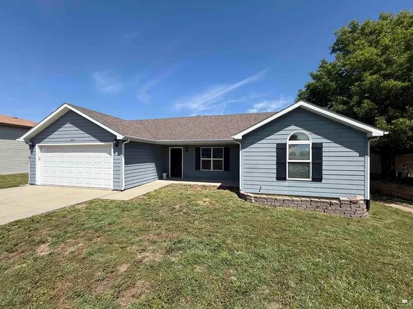 1608 Saint Marys Rd, Junction City, KS 66441