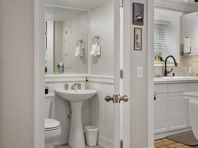 9 Simmons Rd #B — Photo 8