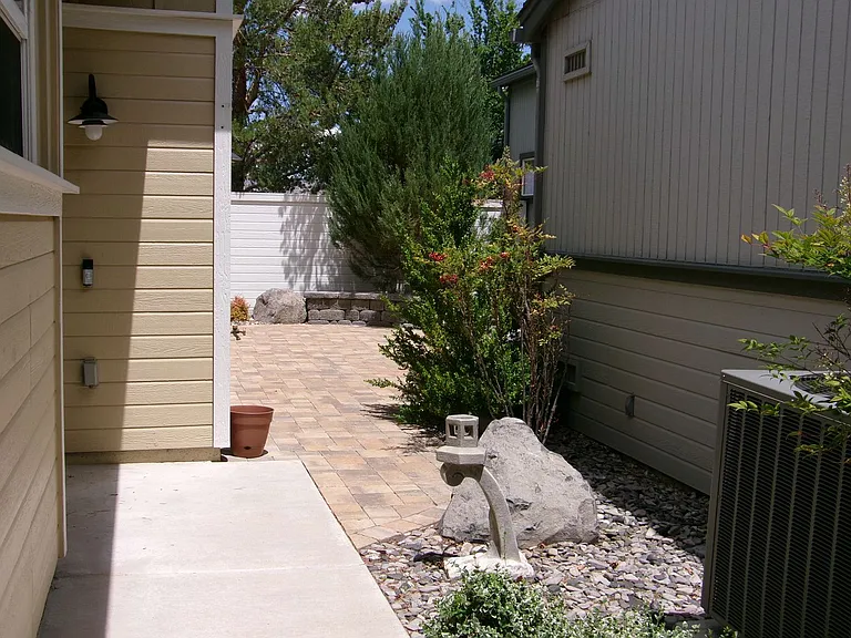 1372 Boardwalk Pl — Photo 2