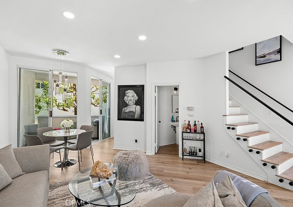 1st image of 2101 E 15th St APT 9