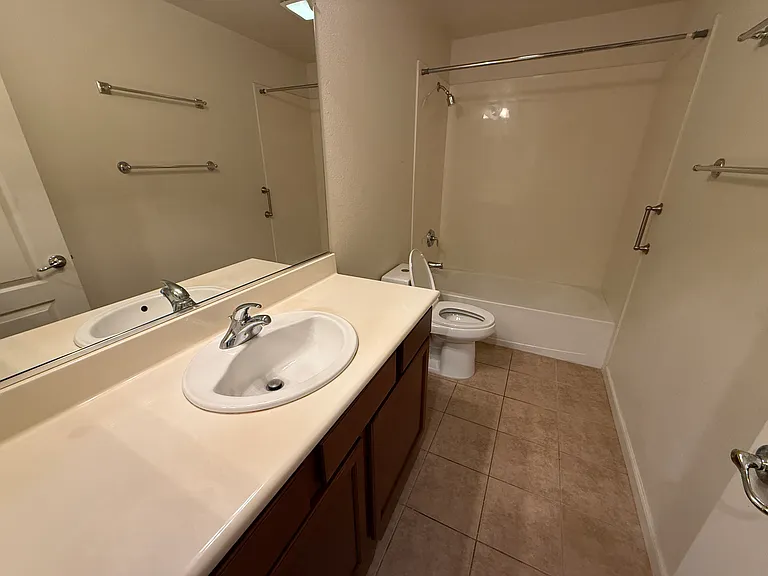 2492 Autumnvale Ave — Photo 19