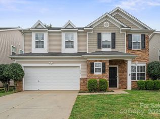 10241 Barrands Ln, Charlotte, NC 28278