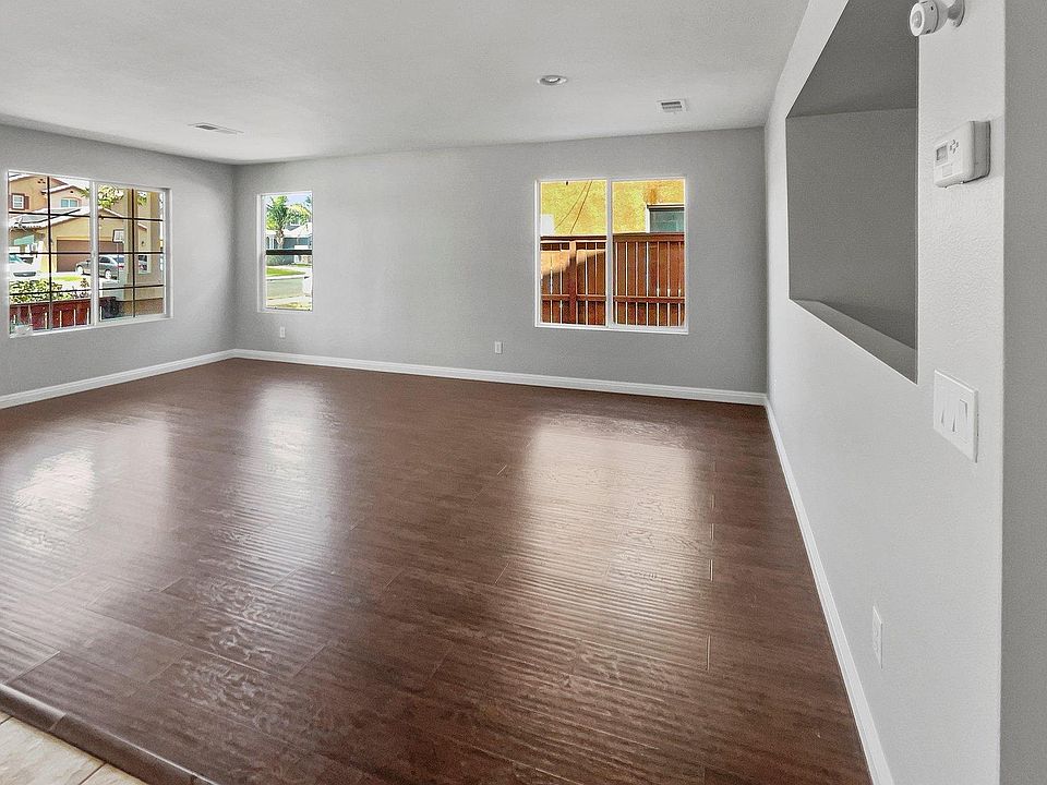 1st image of 3296 Ironwood Ct